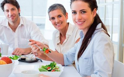 Mejora la salud laboral promoviendo una alimentación adecuada