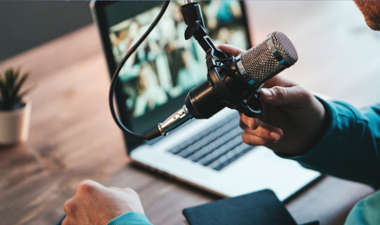 ¿En qué consiste el podcasting? Conoce todas sus ventajas